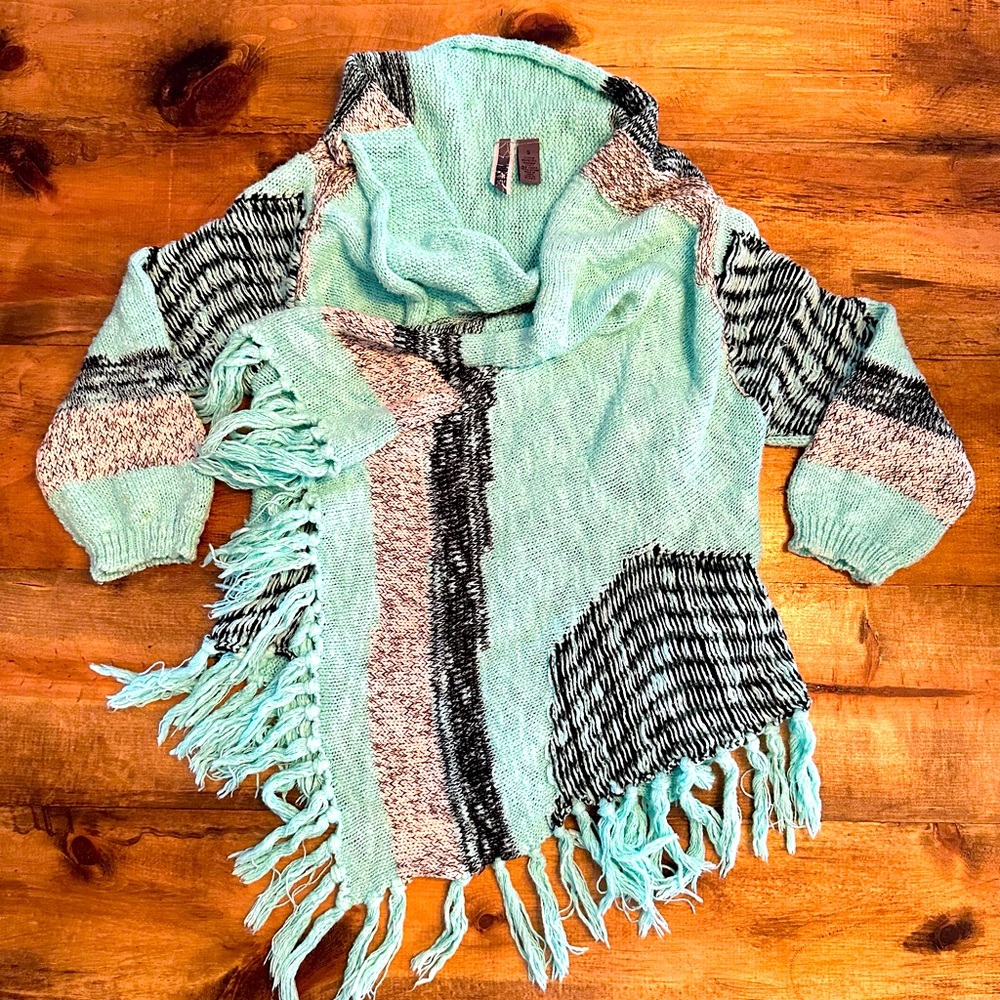 BKE Buckle sweater  size small